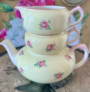 Nelson Ware Vintage Cabbage Roses Tea for One Set